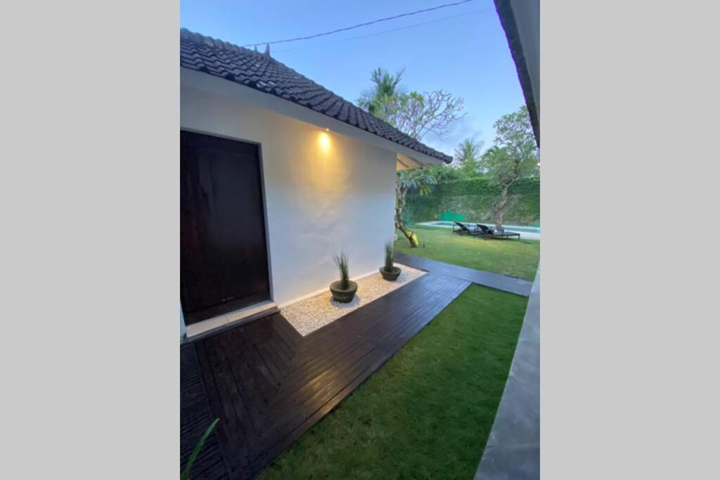 Villa Lola Seminyak Kültér fotó